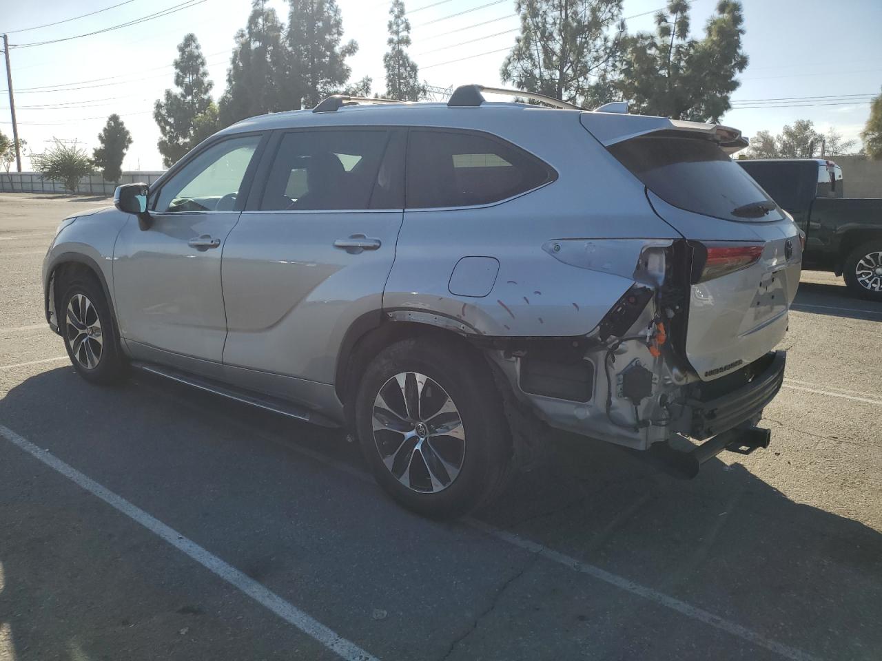 TOYOTA HIGHLANDER XLE