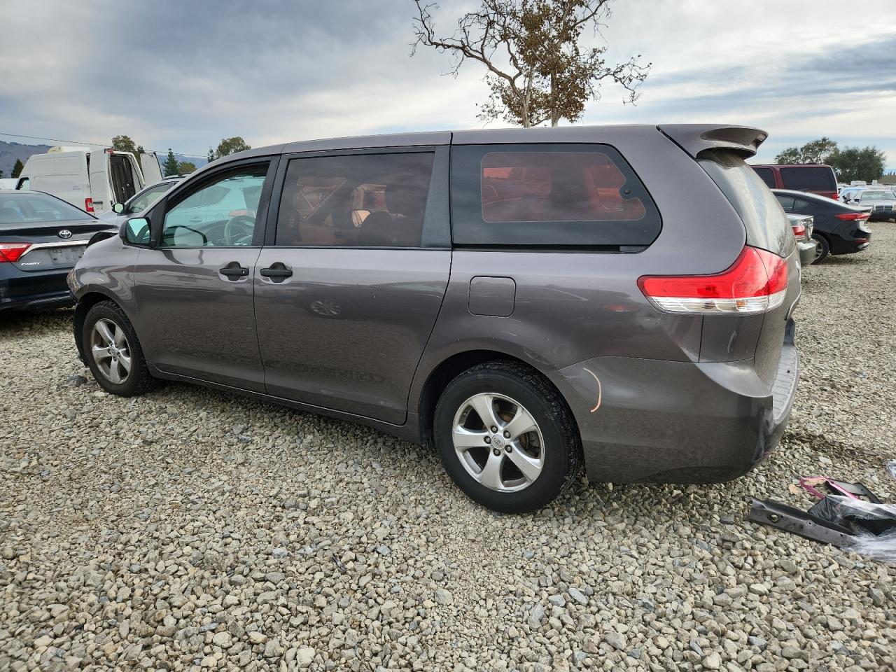 TOYOTA SIENNA