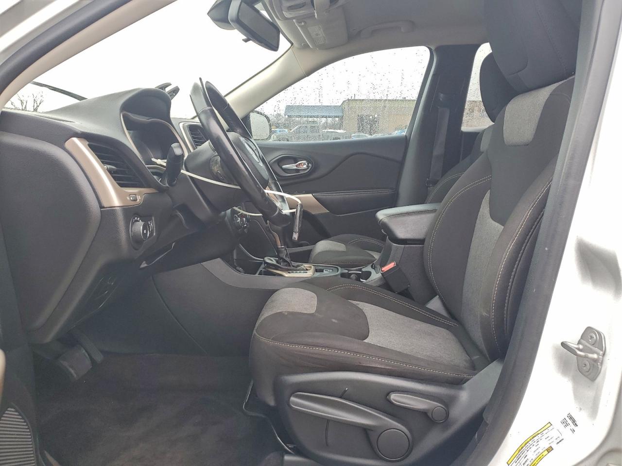 JEEP GRAND CHEROKEE LATITUDE