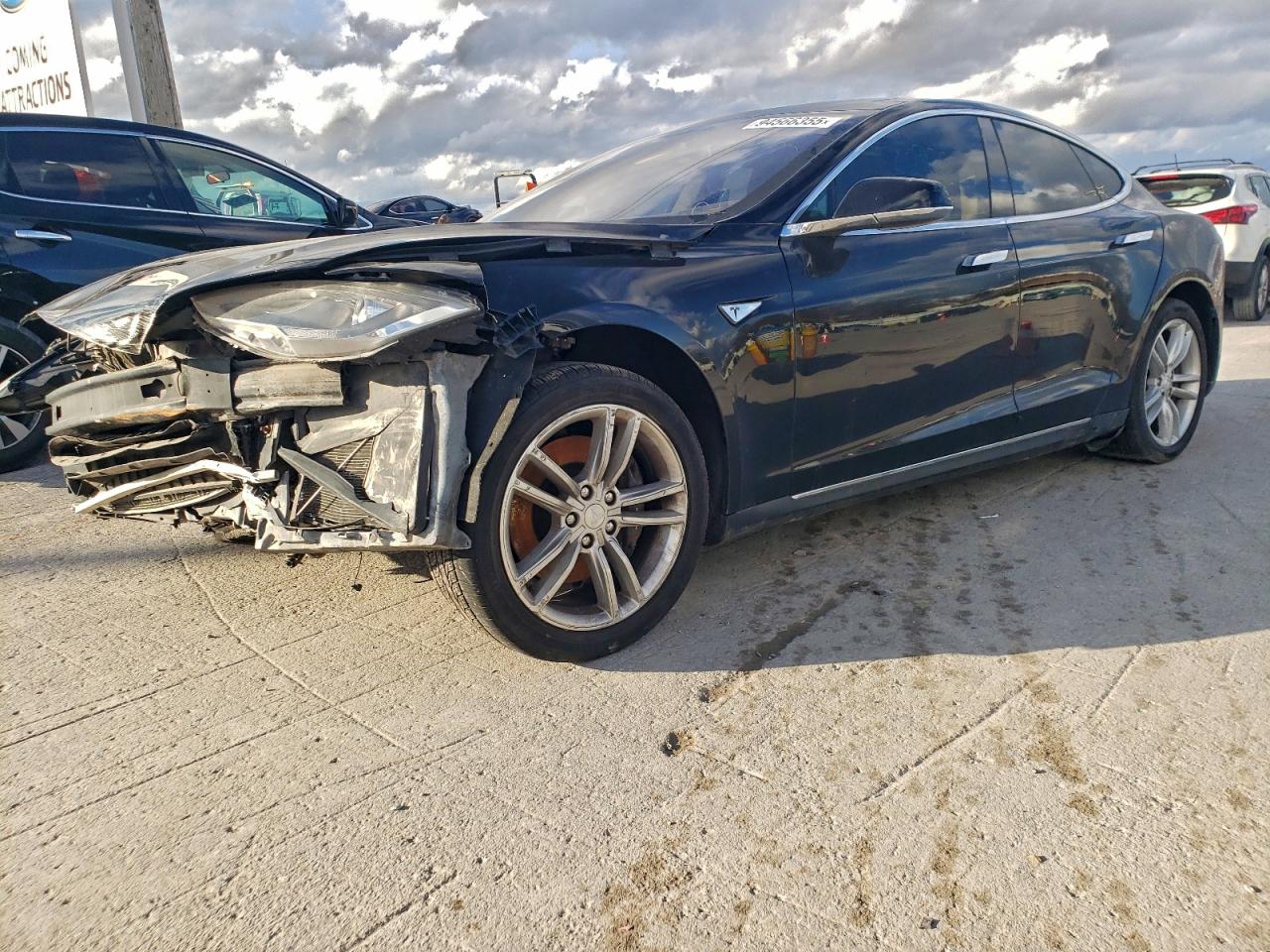 TESLA MODEL S