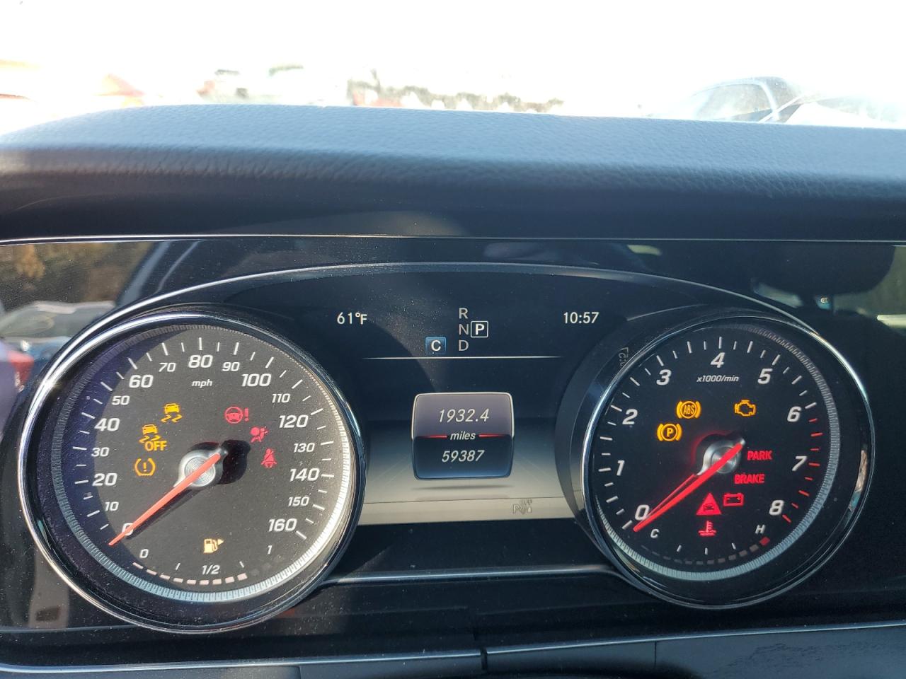 MERCEDES-BENZ E-CLASS 300