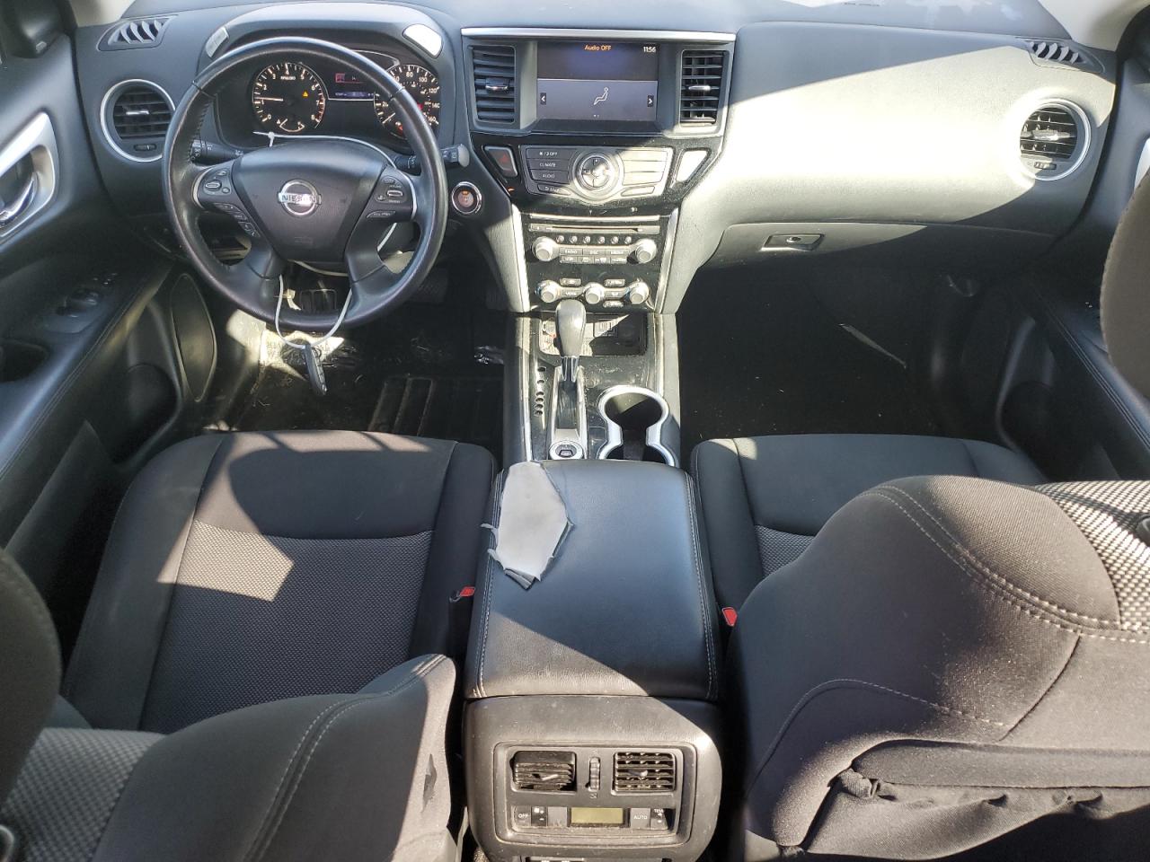 NISSAN PATHFINDER SV