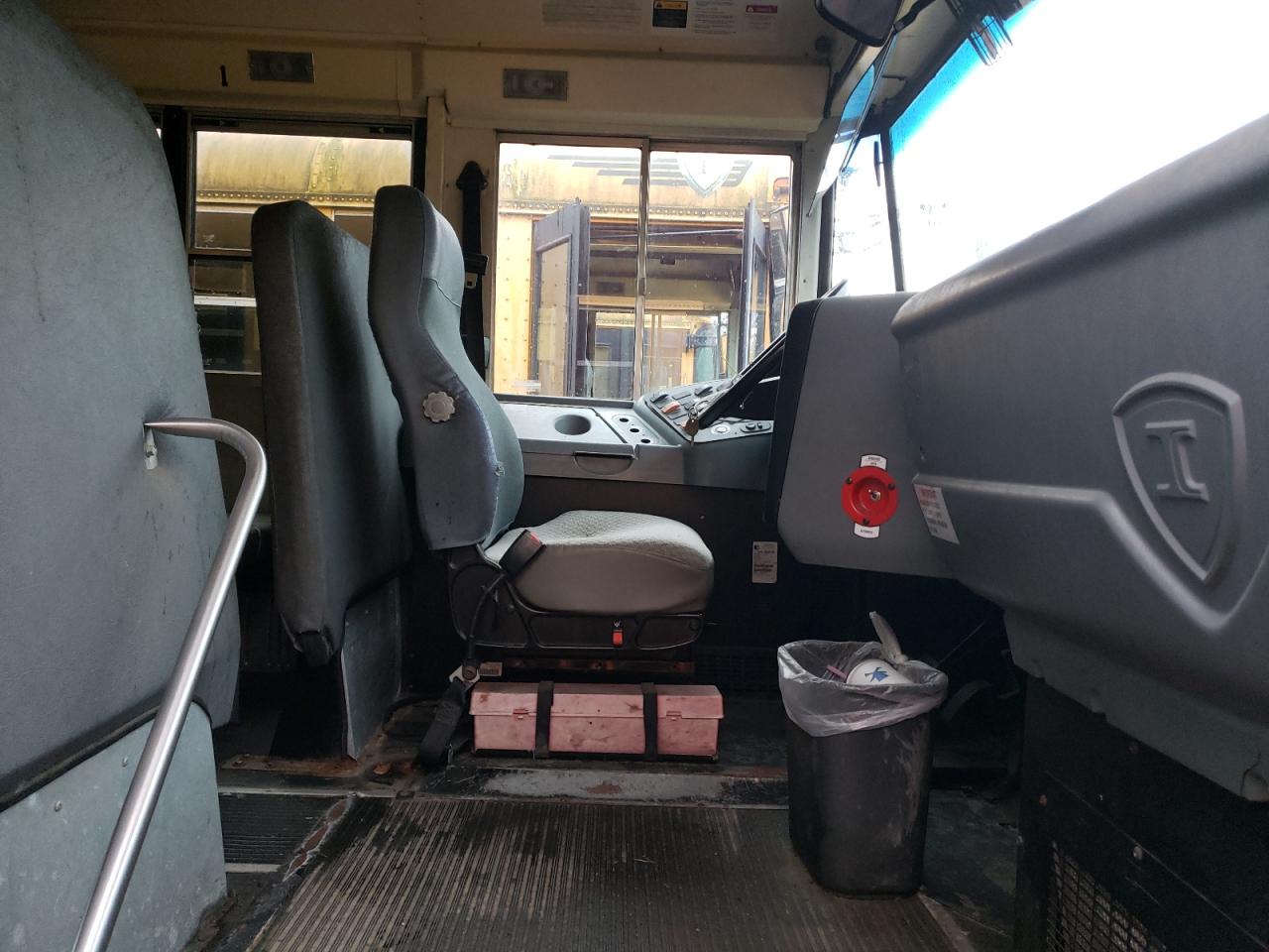 Lot #3287478007 2009 IC CORPORATION CE SERIES SCHOOL