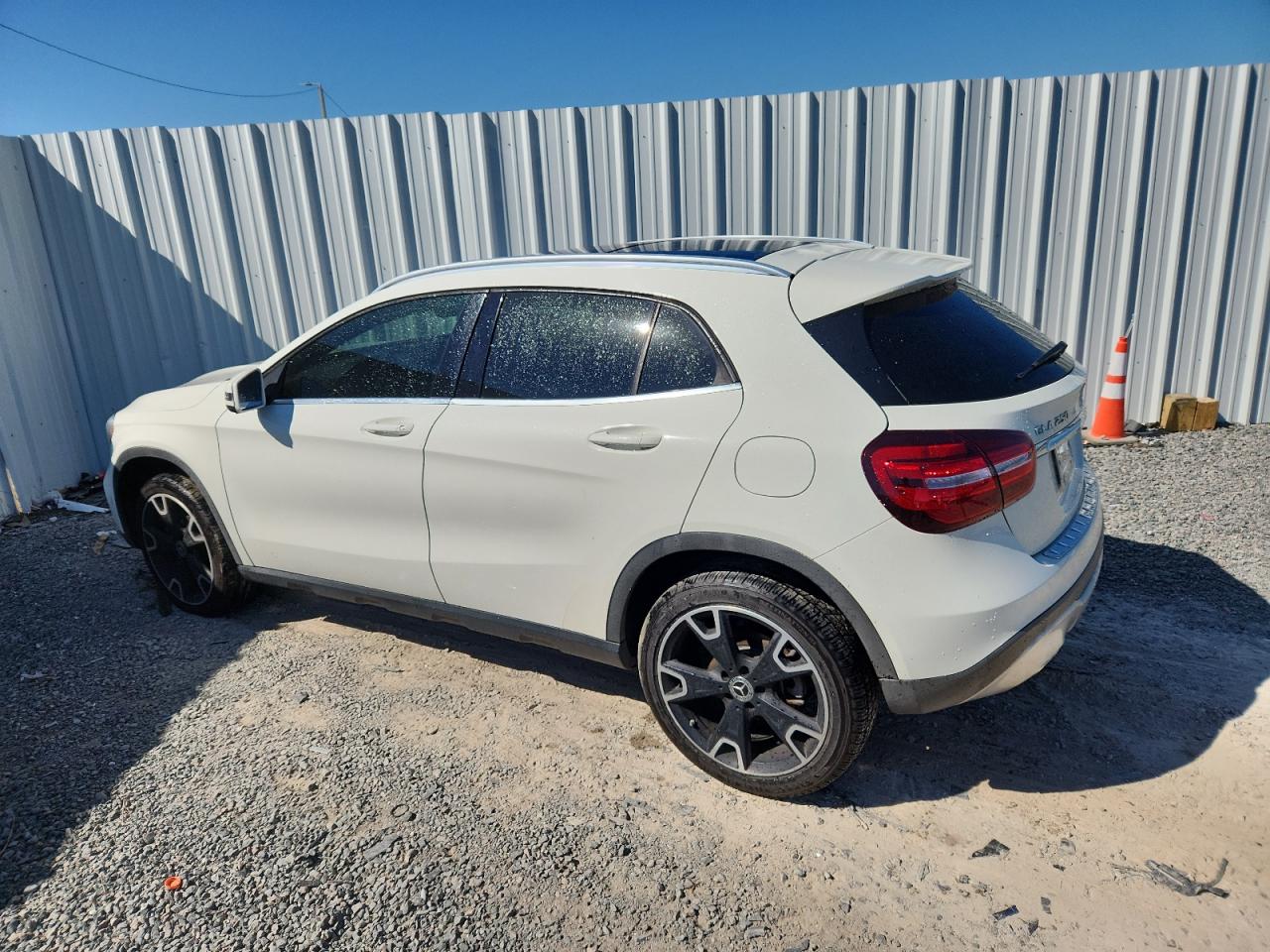 MERCEDES-BENZ GLA-CLASS 250