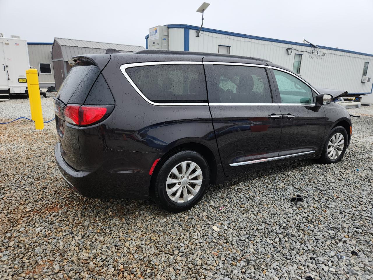 Lot #3302728085 2017 CHRYSLER PACIFICA T