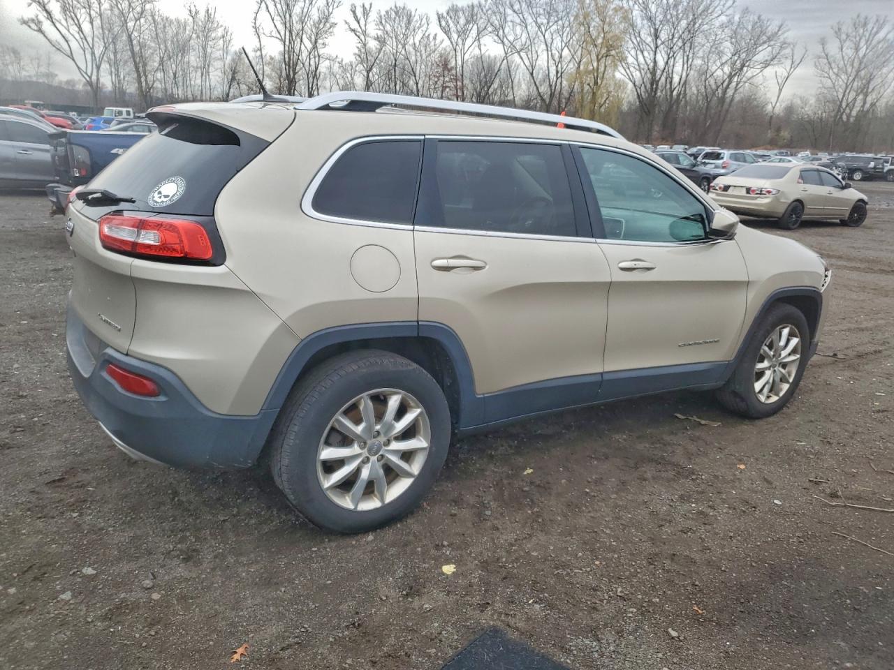 Lot #3310318020 2015 JEEP CHEROKEE L