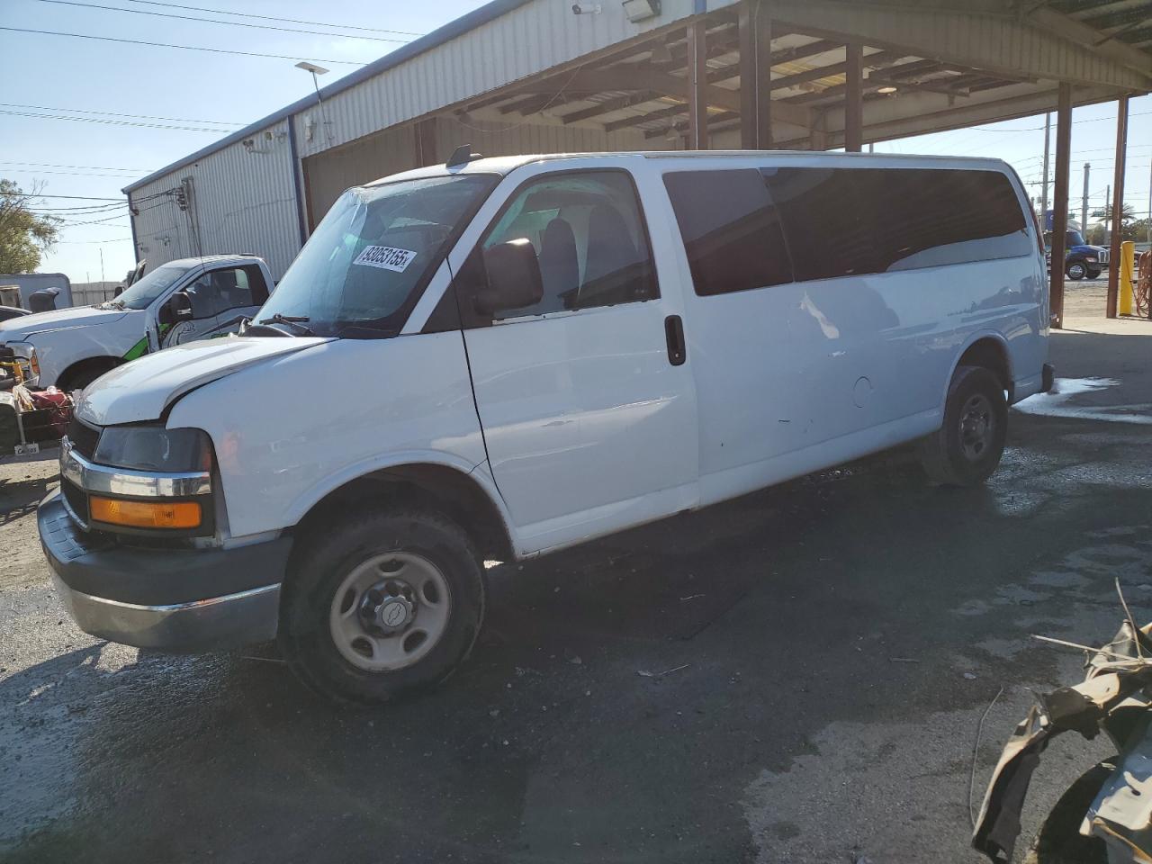 CHEVROLET EXPRESS LT
