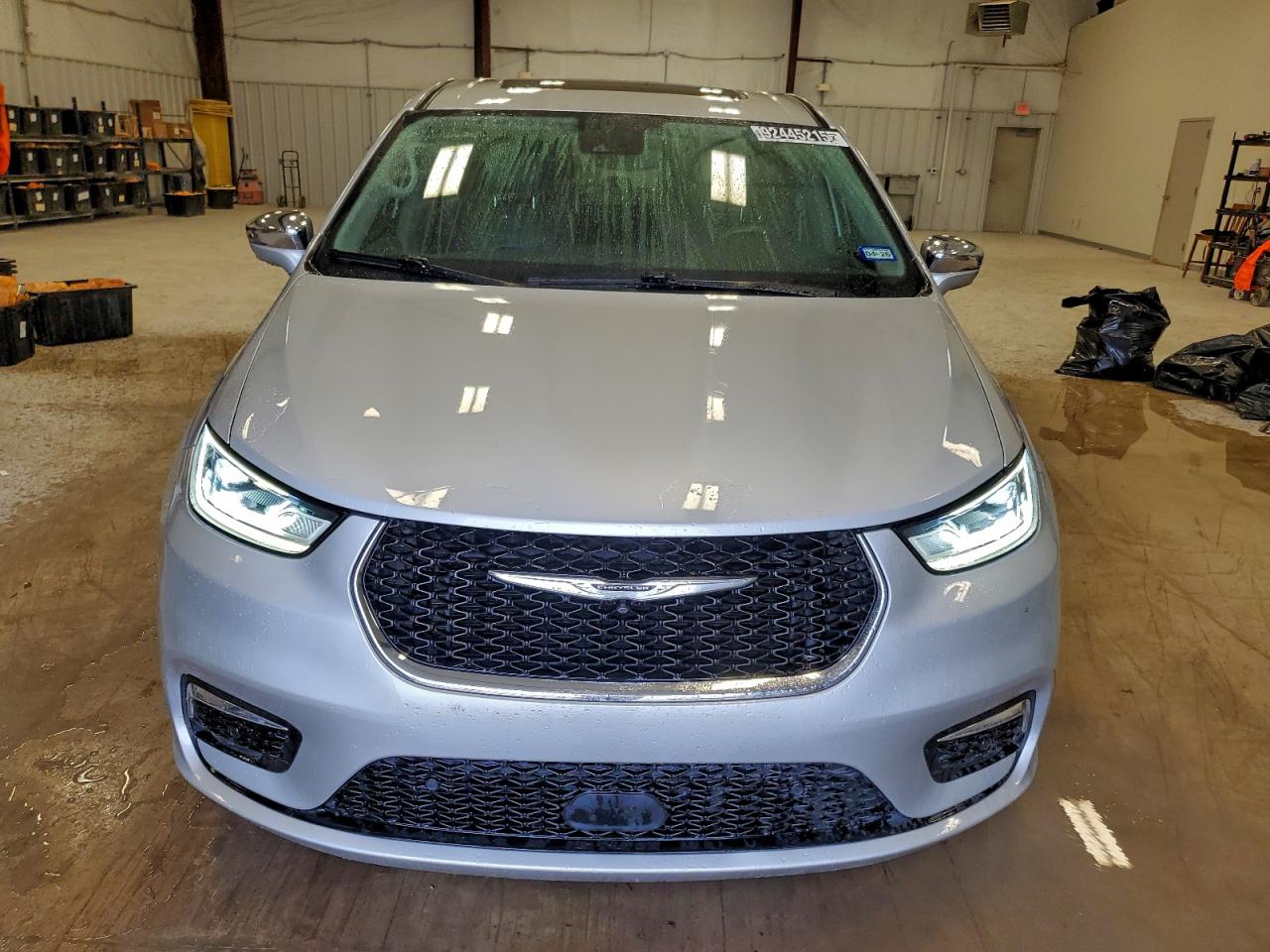 CHRYSLER PACIFICA HYBRID LIMITED