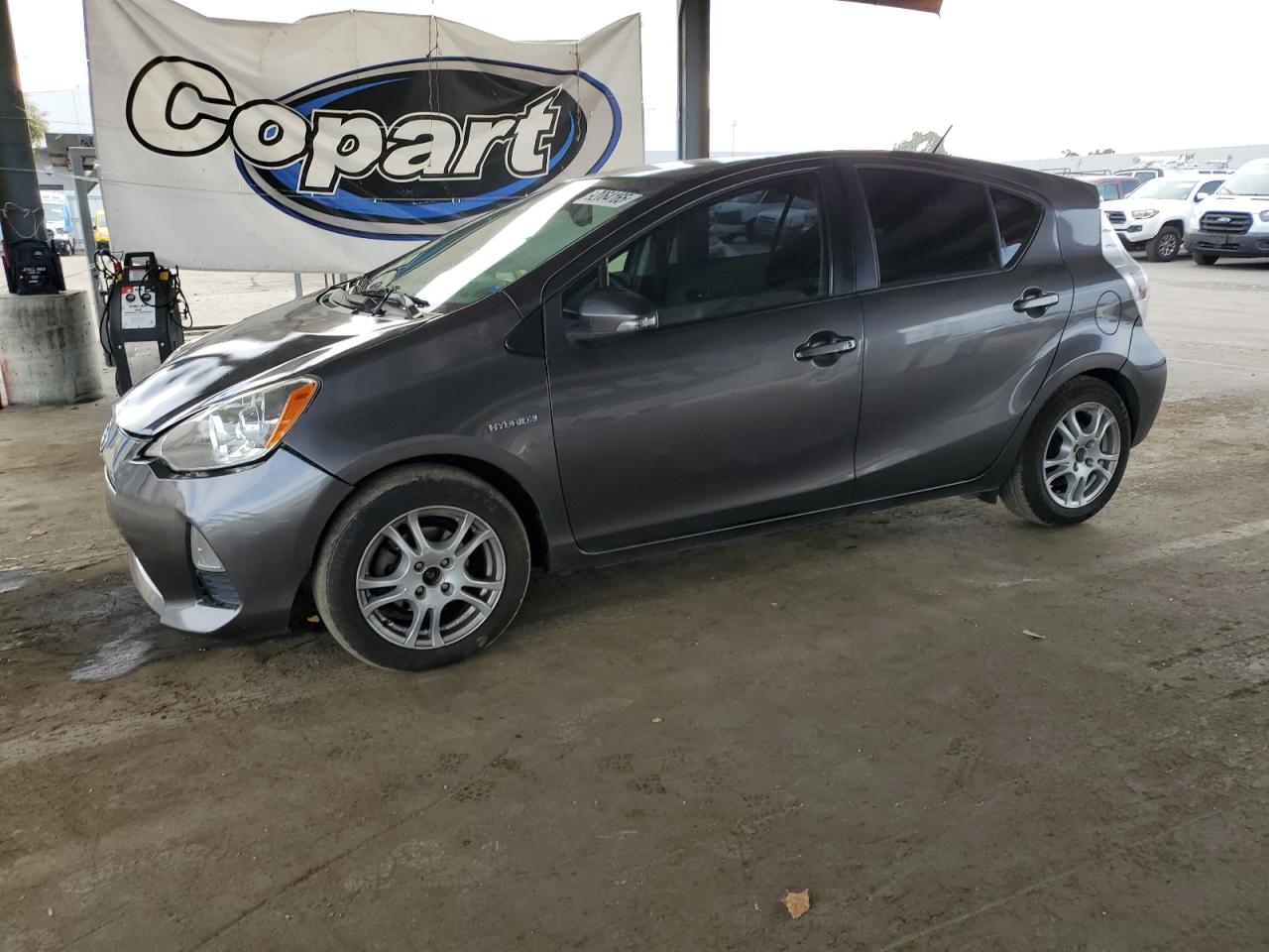 TOYOTA PRIUS C