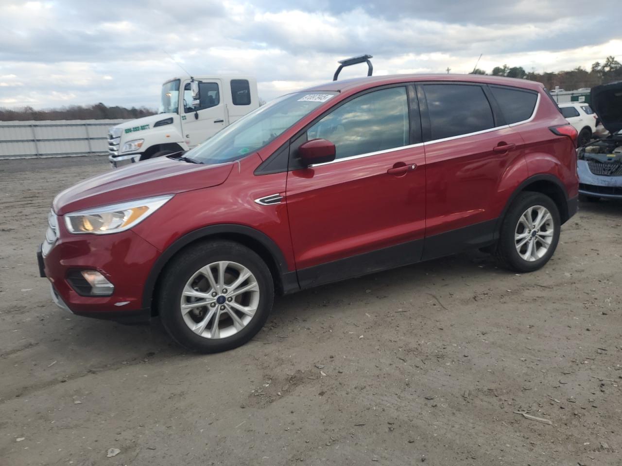 FORD ESCAPE SE