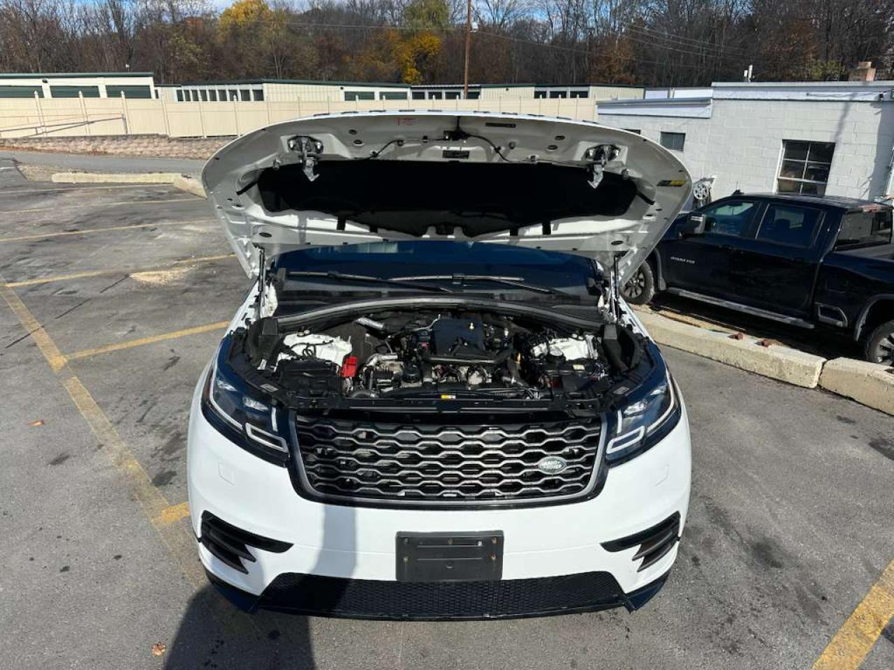 LAND ROVER RANGE ROVER R-DYNAMIC SE