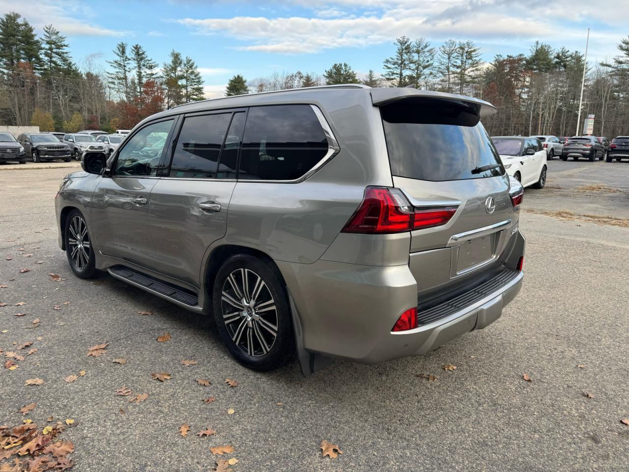 LEXUS LX 570