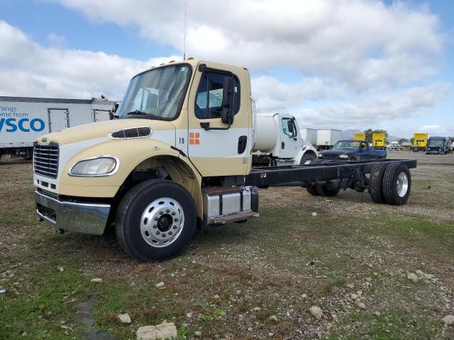 2015 FREIGHTLINER M2 106 MED #3304875552
