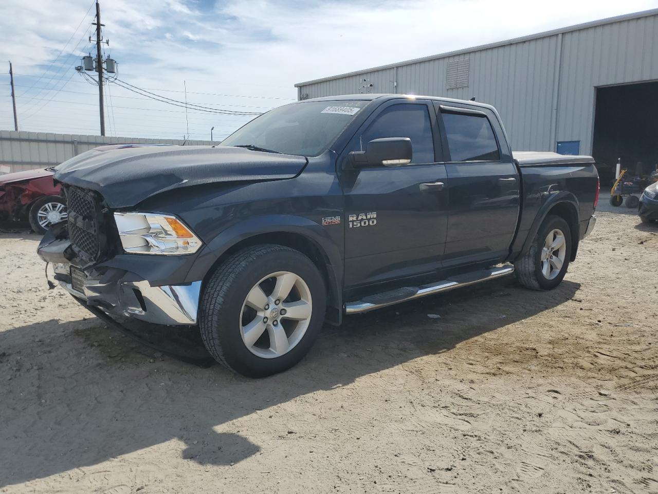 RAM 1500 SLT