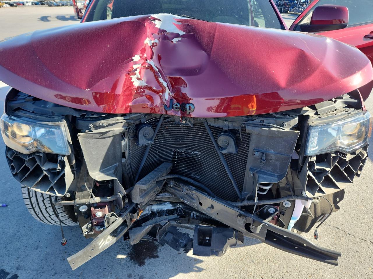 JEEP GRAND CHEROKEE LAREDO