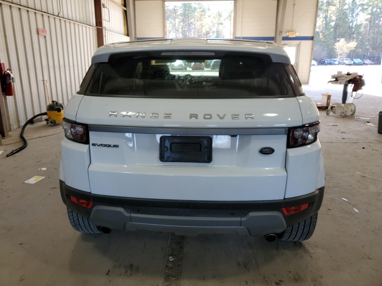 LAND ROVER RANGE ROVER PURE PLUS