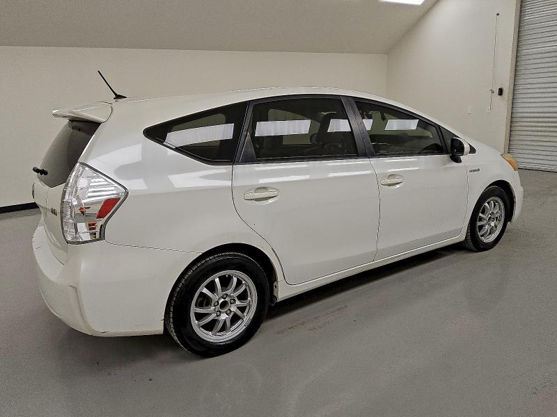 2014 TOYOTA PRIUS V #3303844525
