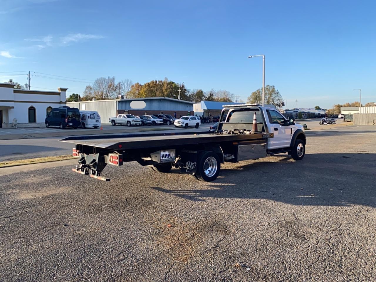 FORD F-550 SUPER DUTY