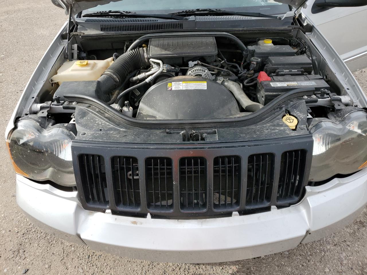 JEEP GRAND CHEROKEE LAREDO