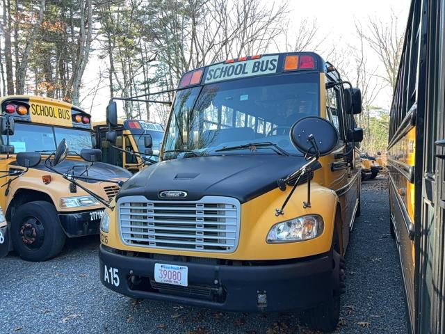 Global Auto Auctions: 2015 FREIGHTLINER CHASSIS B2