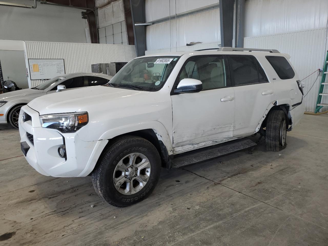 TOYOTA 4RUNNER SR5/SR5 PREMIUM