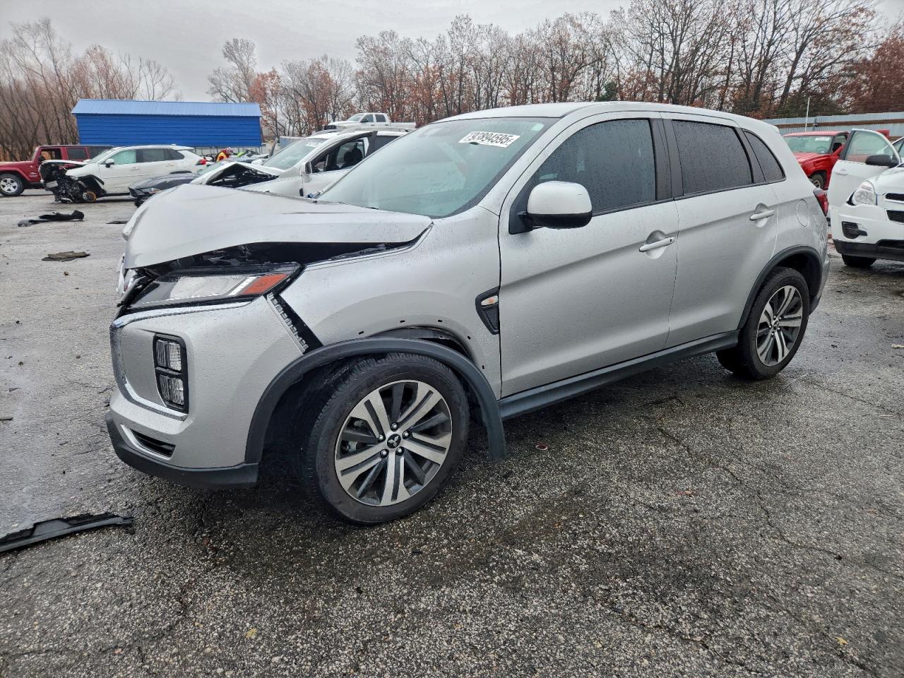 MITSUBISHI OUTLANDER ES