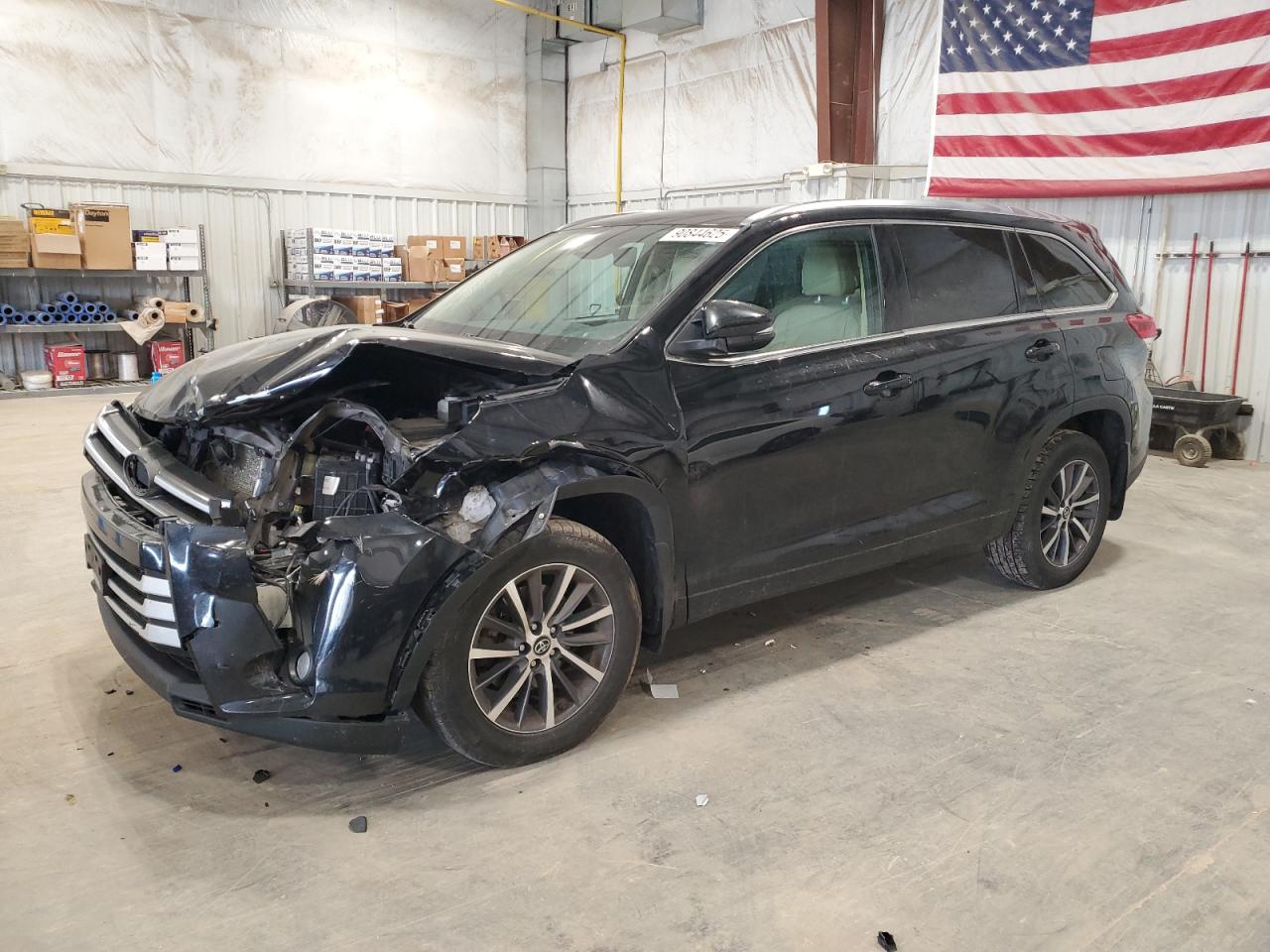 Lot #3302908128 2018 TOYOTA HIGHLANDER