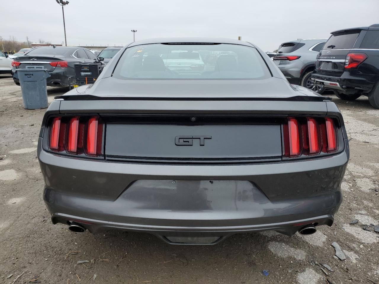 FORD MUSTANG GT