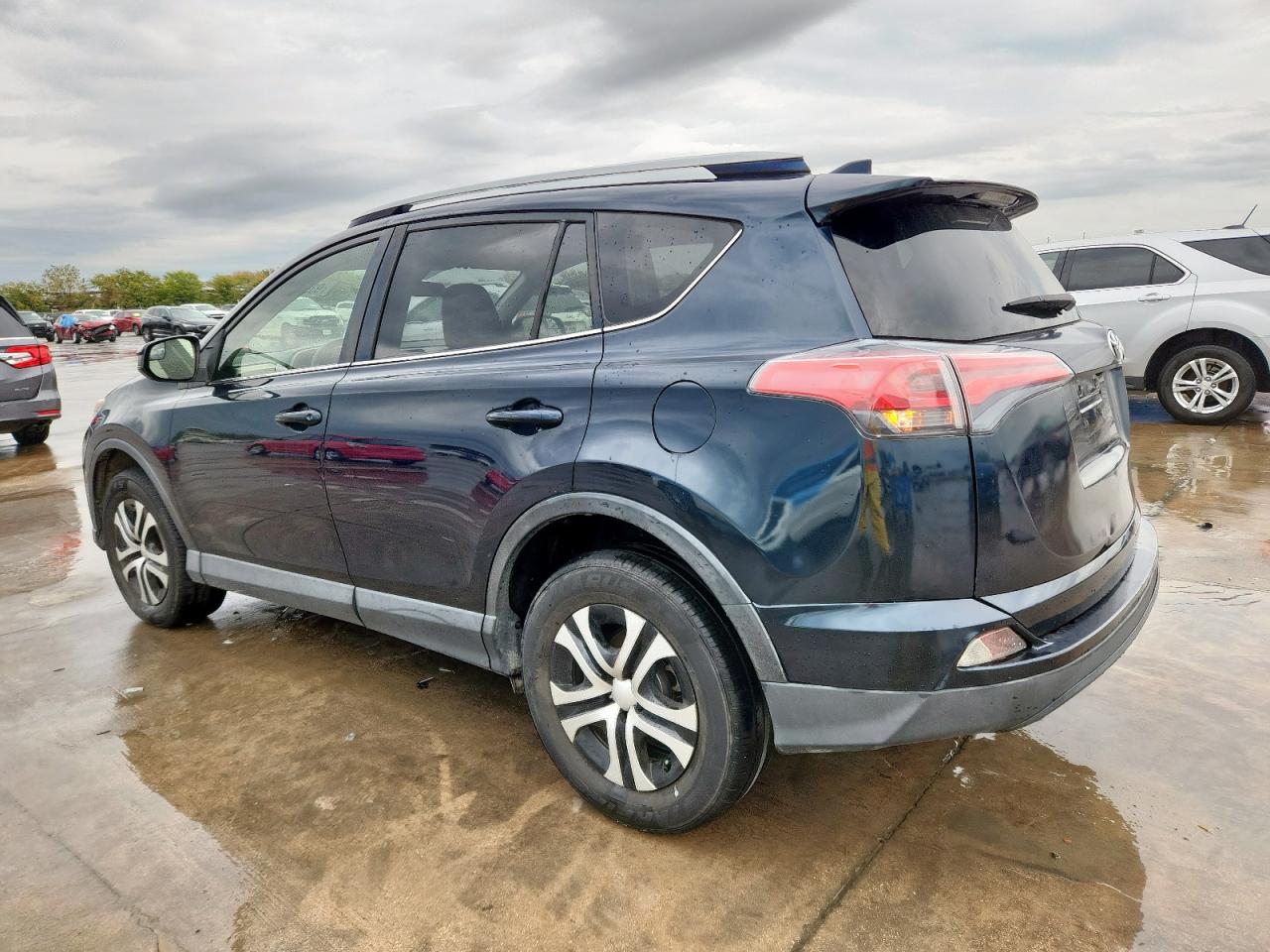 TOYOTA RAV4 LE