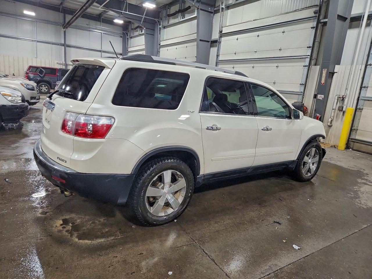 GMC ACADIA SLT-1