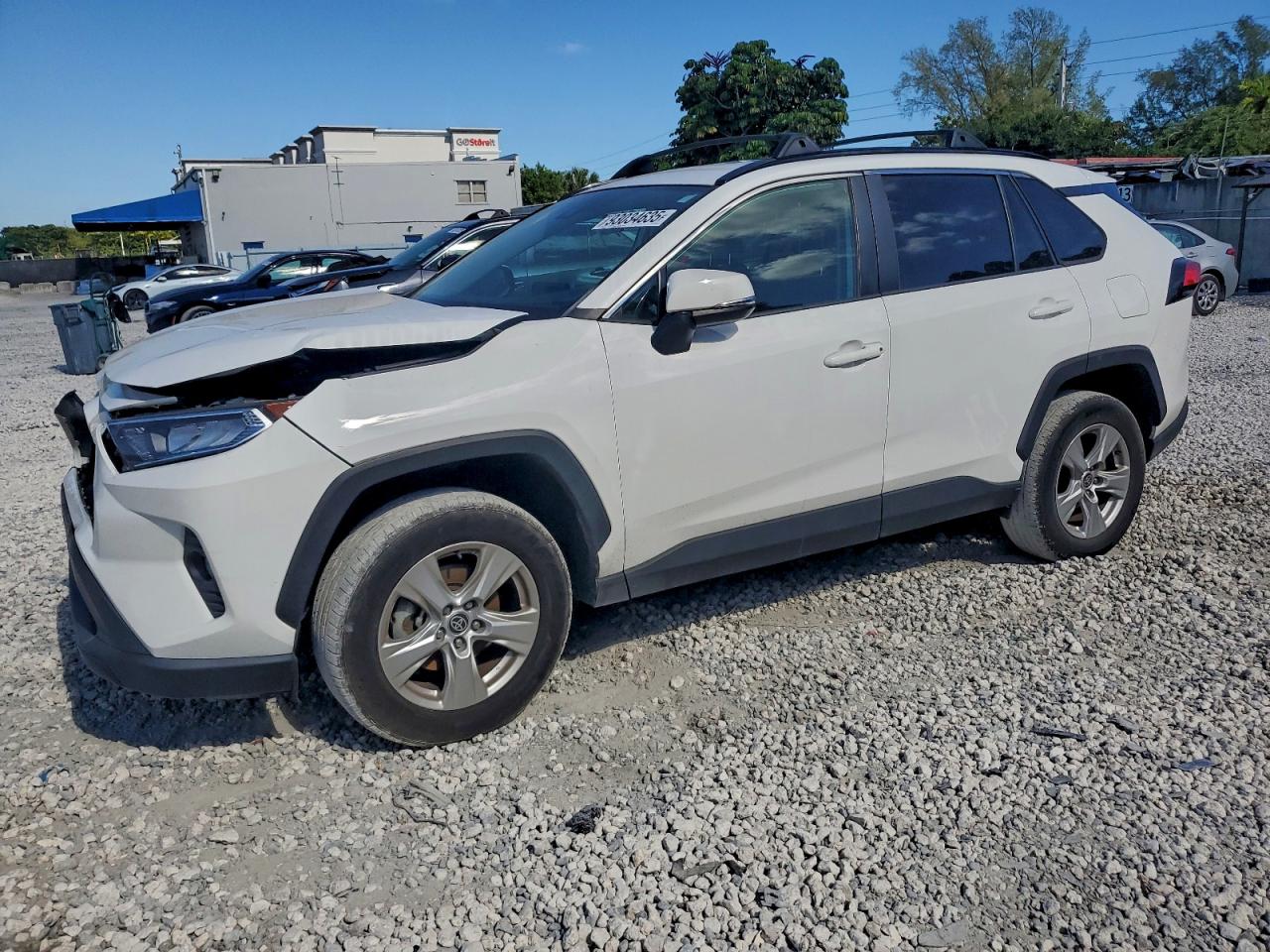 TOYOTA RAV4 XLE