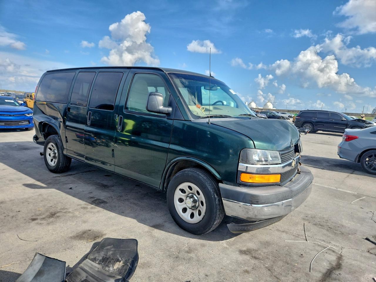 CHEVROLET EXPRESS LT
