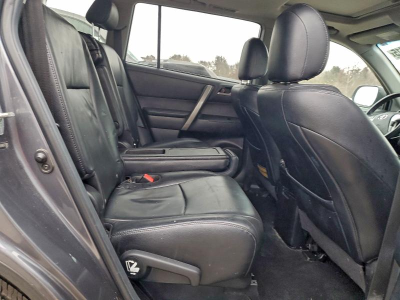 2013 TOYOTA HIGHLANDER #3296358163