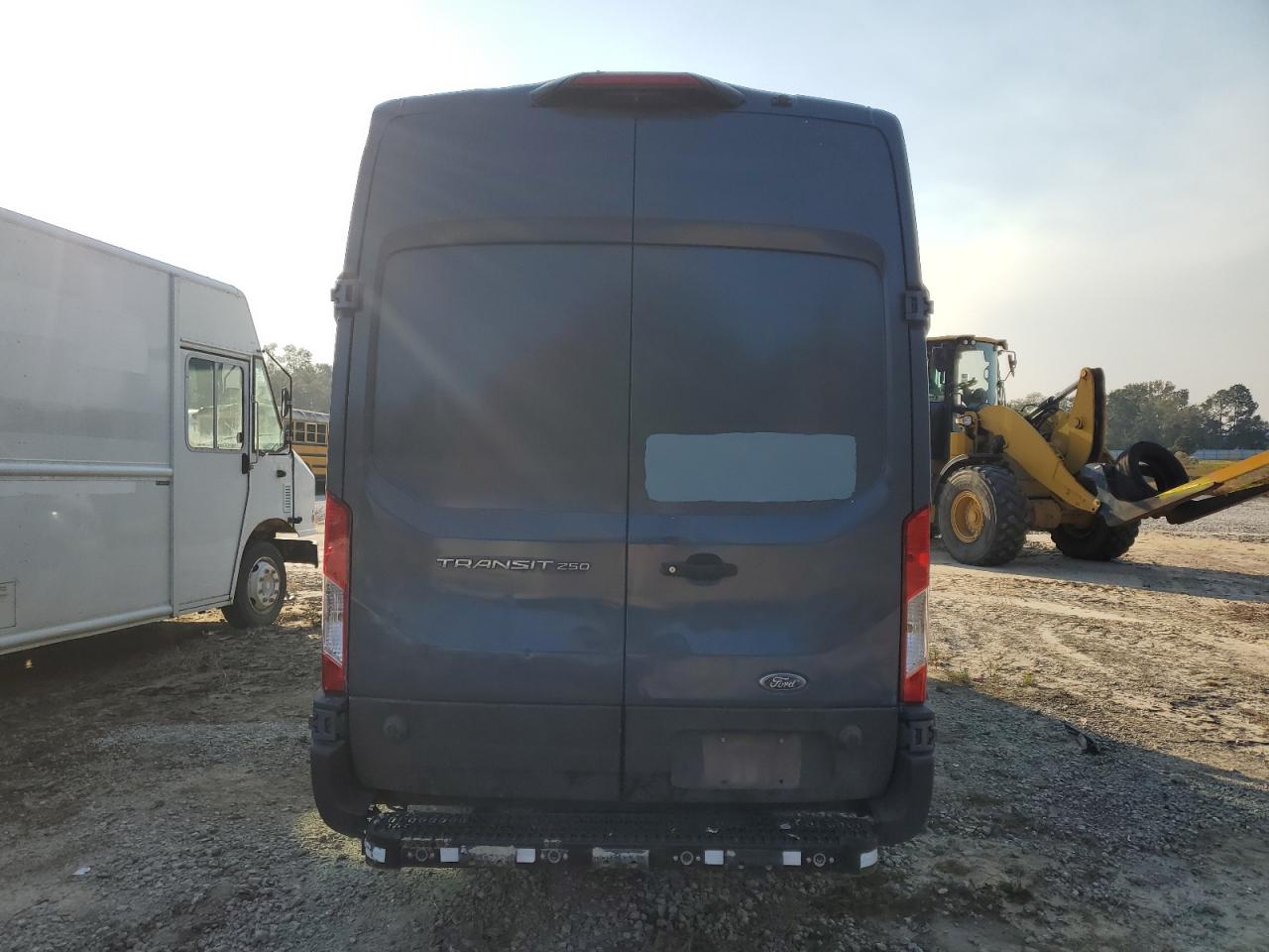 FORD TRANSIT T-250