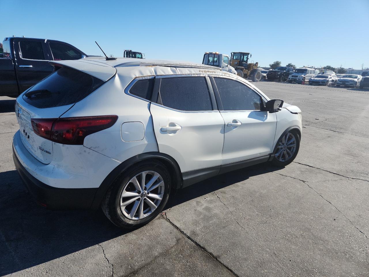 NISSAN ROGUE SPORT S