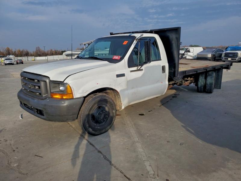 Global Auto Auctions: 1999 FORD F350 SUPER