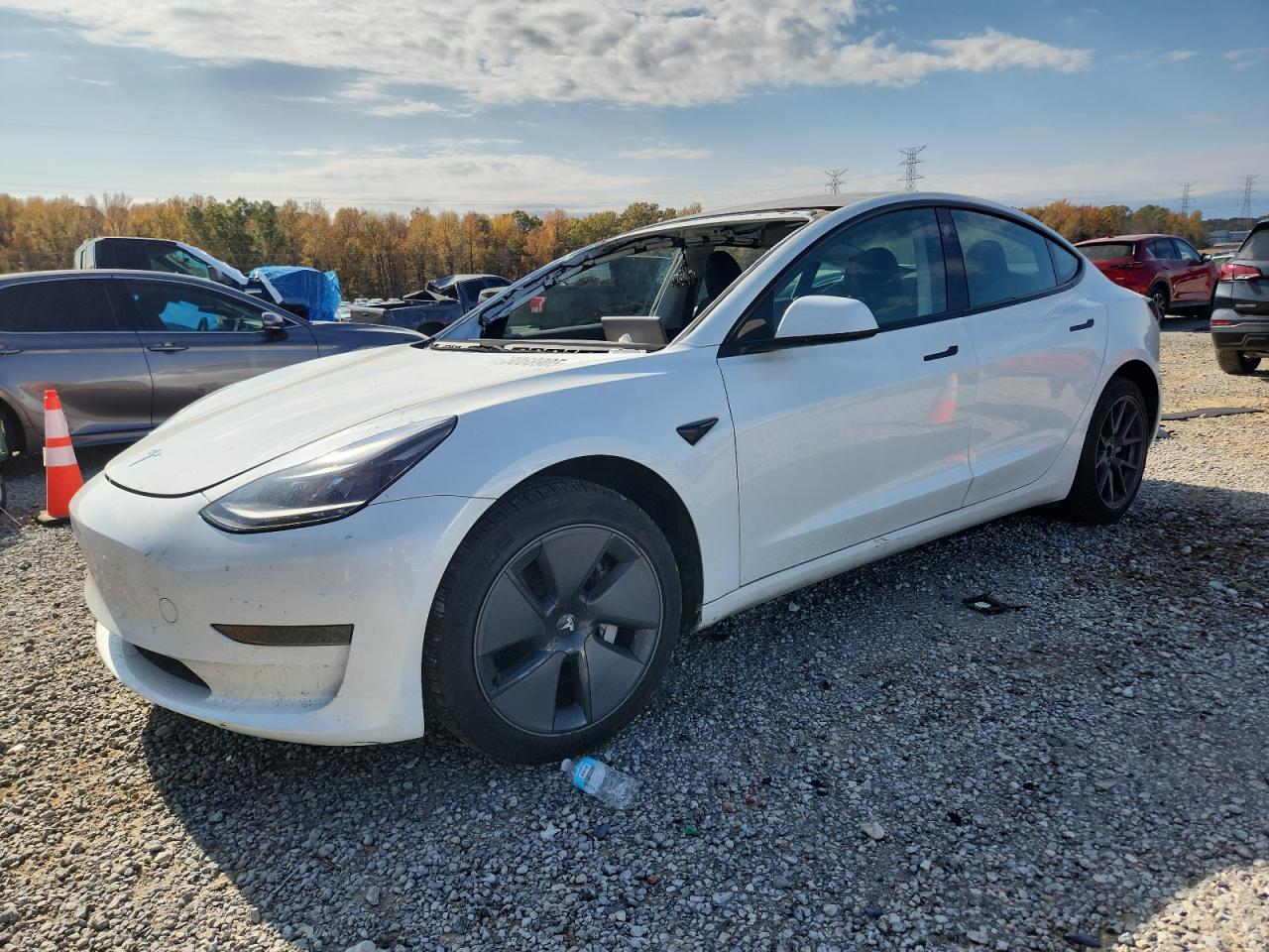 TESLA MODEL 3