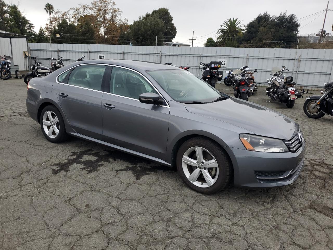 VOLKSWAGEN PASSAT SE