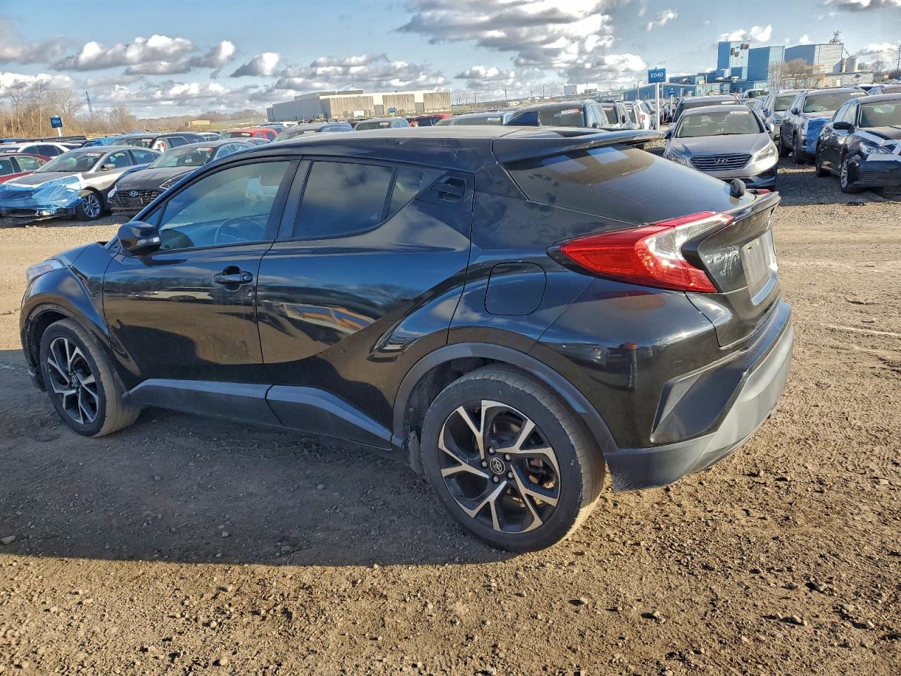 TOYOTA C-HR XLE