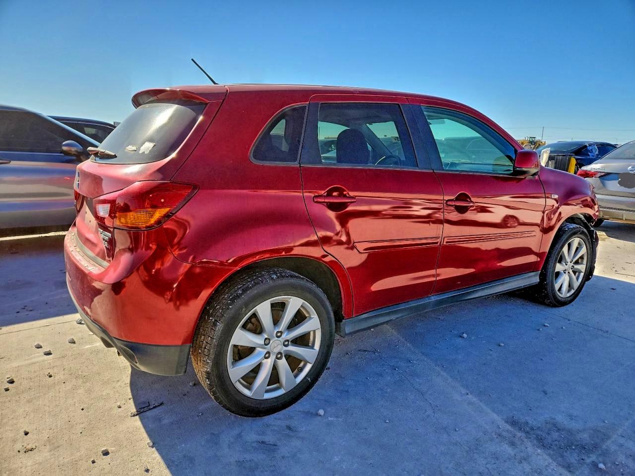 MITSUBISHI OUTLANDER ES