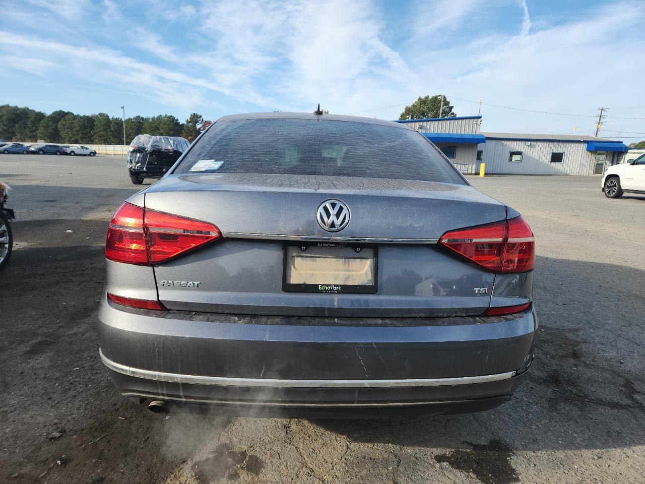 VOLKSWAGEN PASSAT S