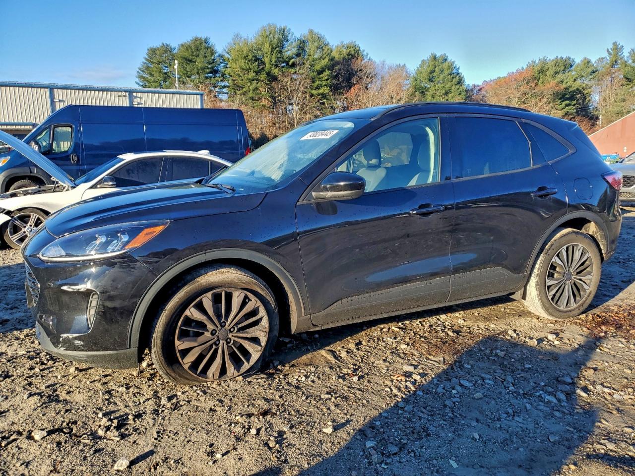 FORD ESCAPE SE