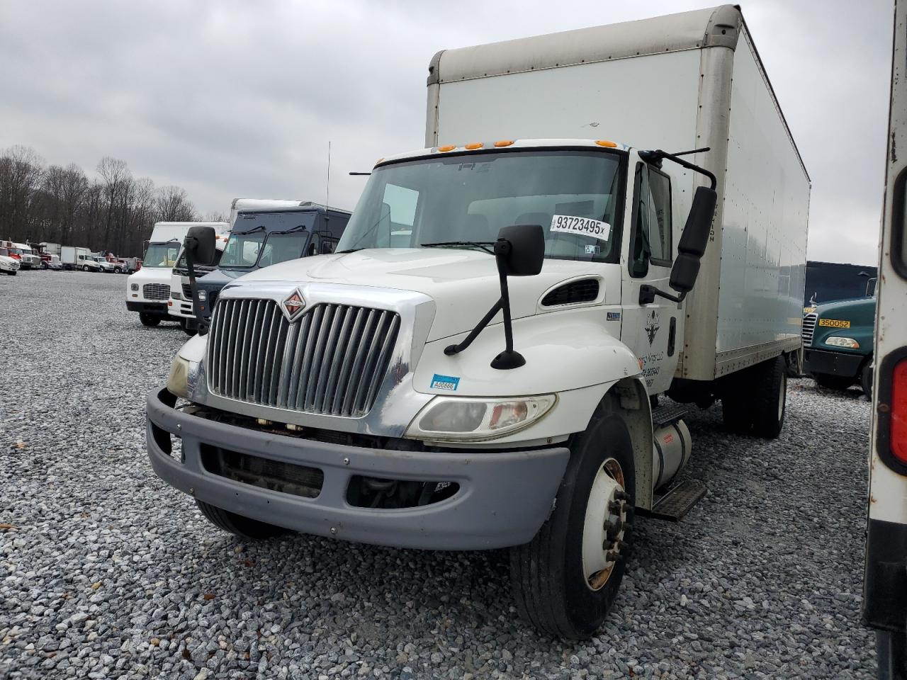 Lot #3317778068 2015 INTERNATIONAL 4000 4300