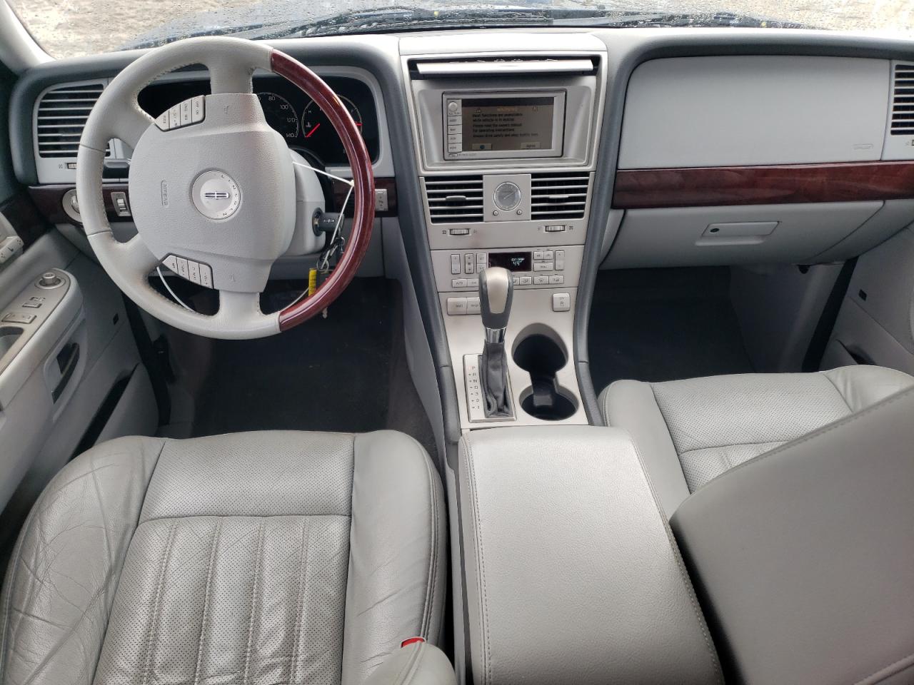 Lot #3301815383 2004 LINCOLN AVIATOR