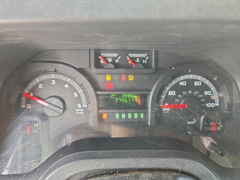 2011 FORD E-350 #3298293040