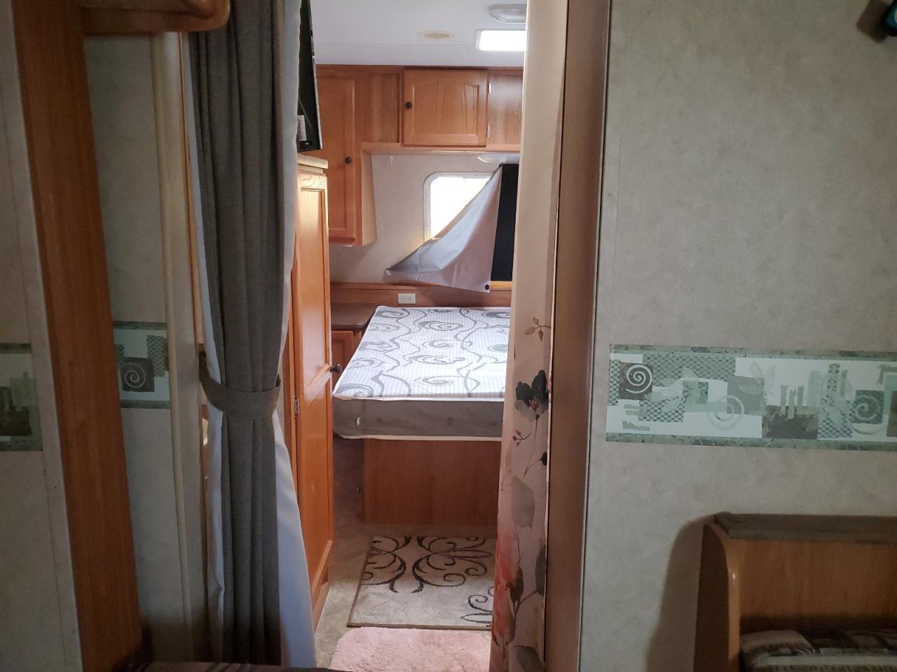 Lot #3285579279 2007 RVIS TRAIL-LITE