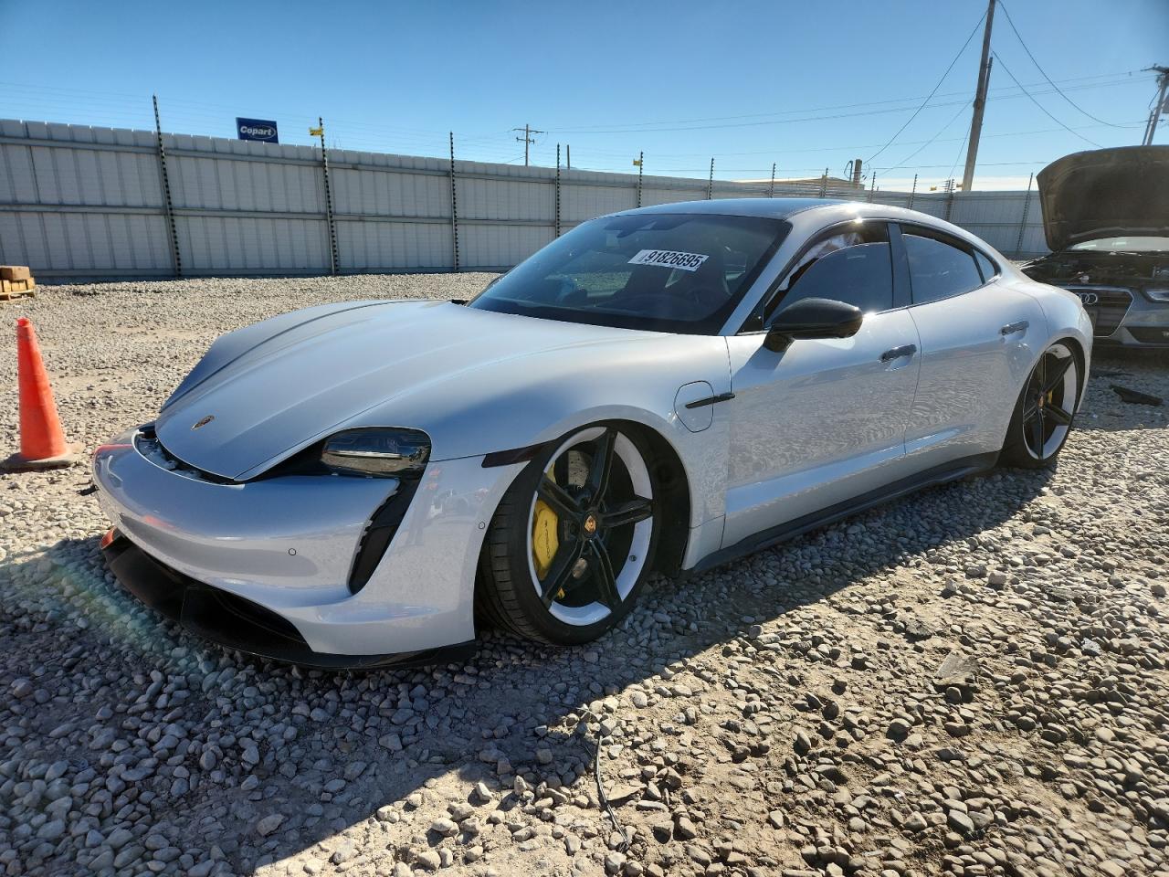 PORSCHE TAYCAN TURBO