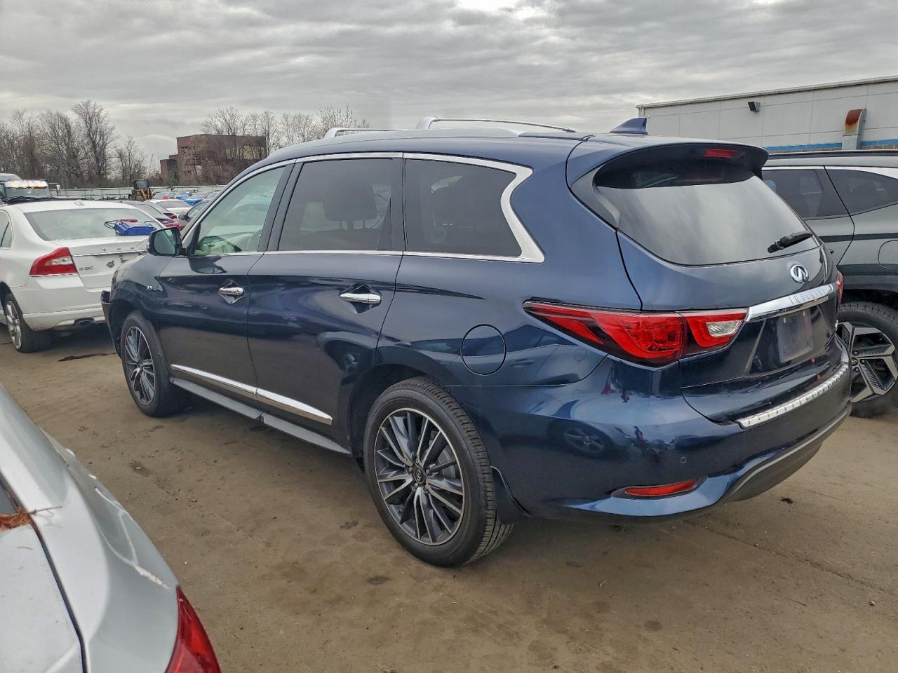 INFINITI QX60