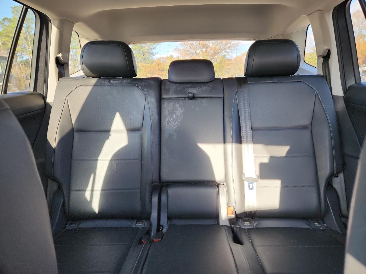 VOLKSWAGEN TIGUAN SE