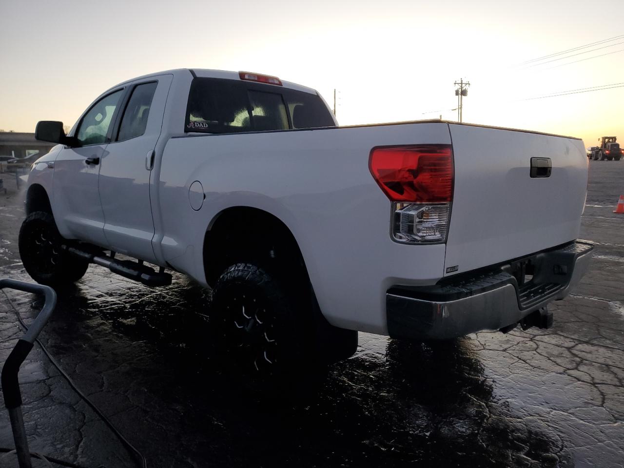 TOYOTA TUNDRA DOUBLE CAB SR5